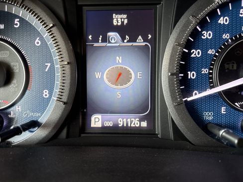 Used 2017 Toyota Sienna XLE w/ XLE Navigation Package image 15