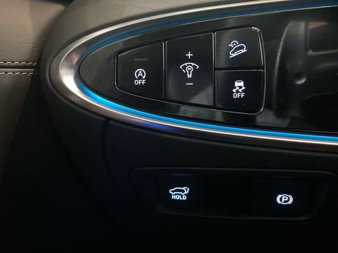 Certified 2025 Genesis GV70 3.5T Sport w/ Sport Advanced Package image 21