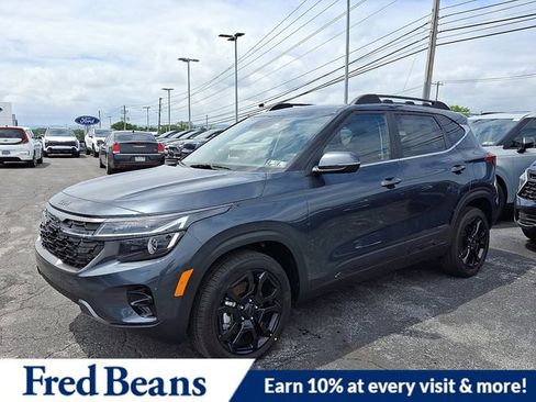 New 2025 Kia Seltos X-Line image 2