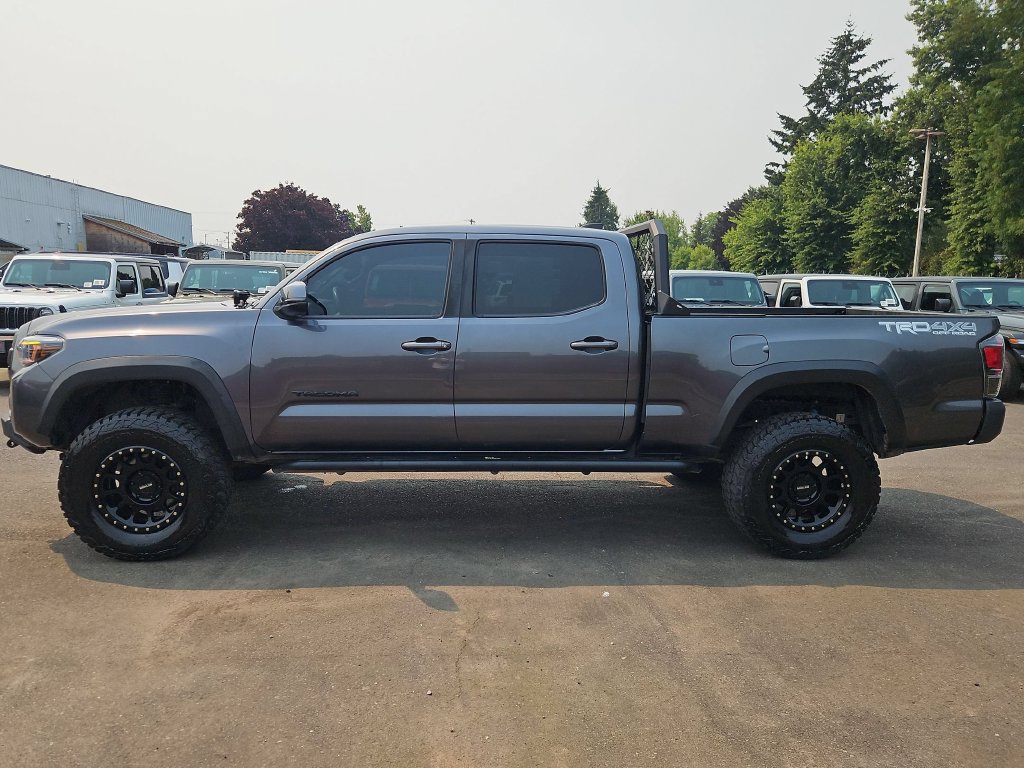 Used 2021 Toyota Tacoma TRD Off-Road AWD/4WD image 4