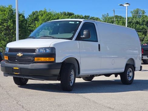 New 2026 Chevrolet Express 2500 w/ Driver Convenience Package RWD image 8