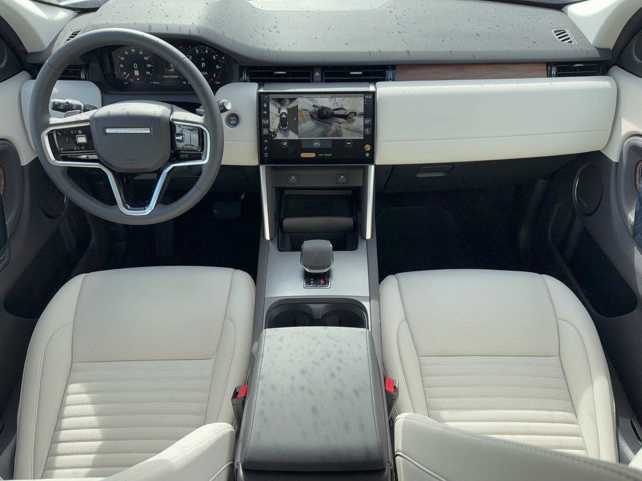 Used 2025 Land Rover Discovery Sport S AWD/4WD image 17