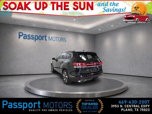 Used 2025 Volkswagen Atlas SEL AWD/4WD image 5