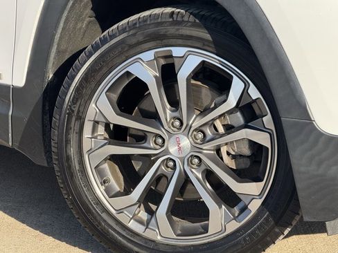 Used 2019 GMC Terrain SLT w/ Preferred Package image 35