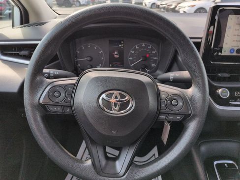 Certified 2025 Toyota Corolla LE FWD image 14