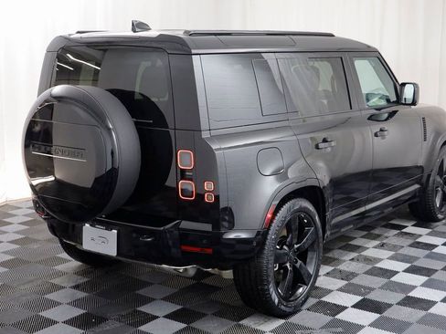 New 2026 Land Rover Defender 110 X-Dynamic SE image 20