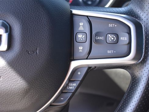 Used 2025 RAM 1500 Big Horn image 30