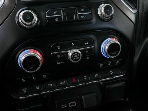 Used 2021 GMC Sierra 2500 AT4 w/ AT4 Premium Plus Package AWD/4WD image 47