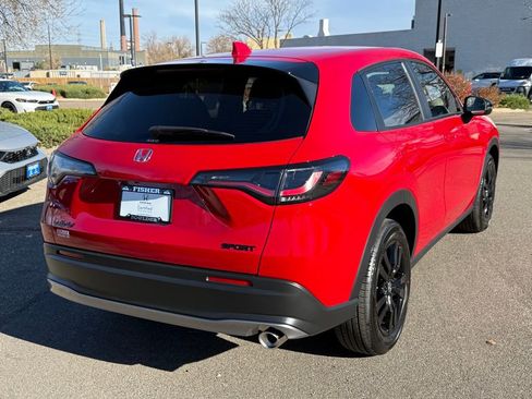 Certified 2026 Honda HR-V Sport image 5