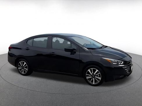 Used 2025 Nissan Versa SV FWD image 16