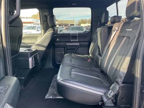 Certified 2019 Ford F150 Platinum w/ Equipment Group 701A Luxury image 14