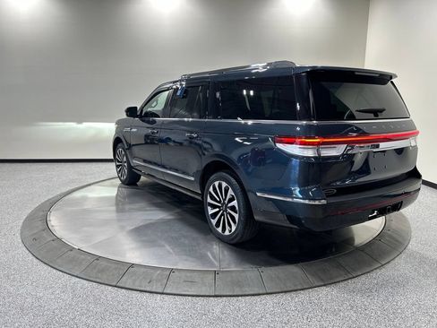 Certified 2024 Lincoln Navigator L Reserve AWD/4WD image 8