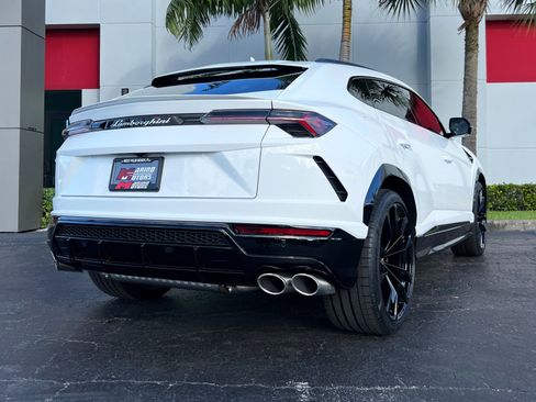 Used 2021 Lamborghini Urus AWD/4WD image 27