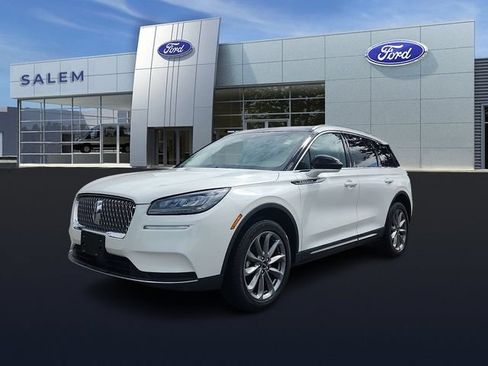 Used 2022 Lincoln Corsair AWD w/ Premium Package image 6