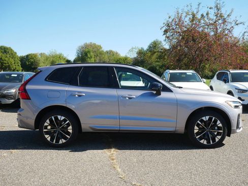 New 2026 Volvo XC60 B5 Plus w/ Climate Package image 2