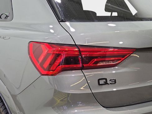 Used 2024 Audi Q3 2.0T Premium Plus w/ Premium Plus Package image 36