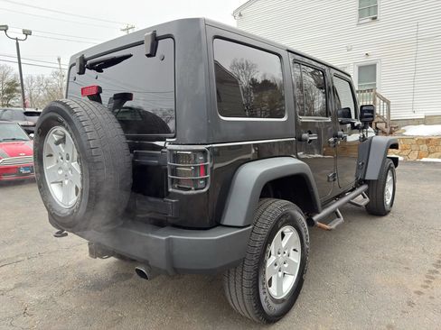 Used 2014 Jeep Wrangler Unlimited Sport w/ Quick Order Package 24S AWD/4WD image 7