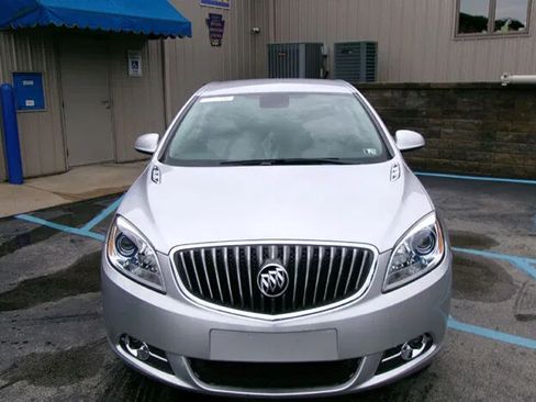 Used 2014 Buick Verano FWD image 2