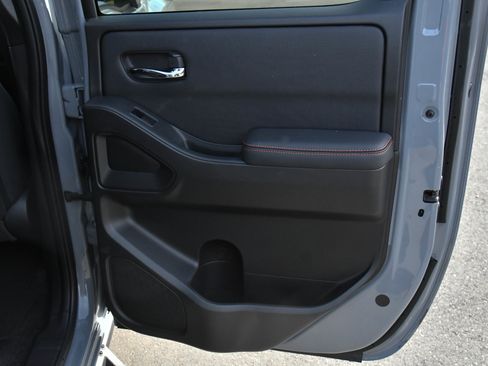 Used 2023 Nissan Frontier Pro-X w/ Pro Convenience Package image 46