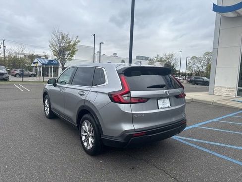 Used 2024 Honda CR-V EX image 6