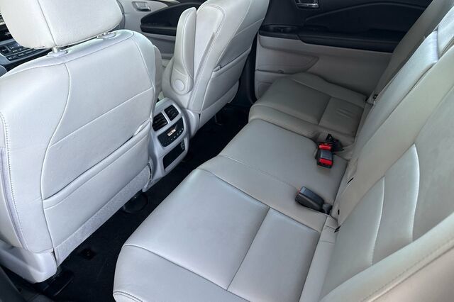 Used 2020 Honda Pilot EX-L image 12