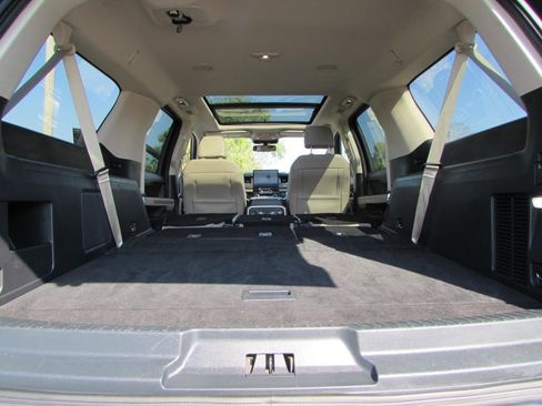 Used 2024 Ford Expedition Max Limited image 27