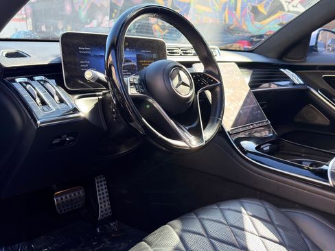 Used 2021 Mercedes-Benz S 580 4MATIC Sedan w/ AMG Line image 15