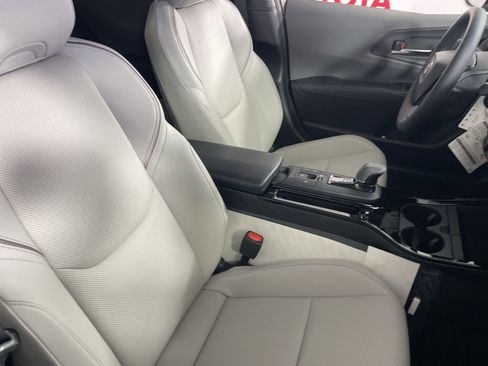 New 2026 Toyota Prius XLE FWD image 24