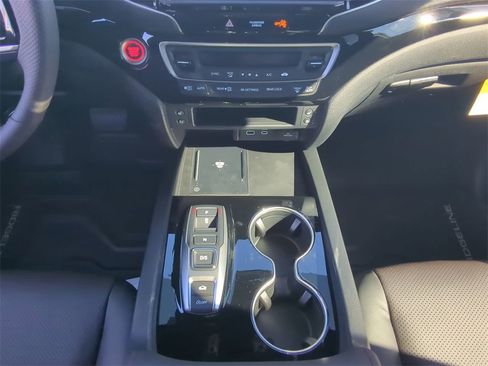 New 2026 Honda Ridgeline Black Edition image 18