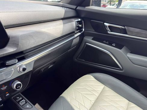 Certified 2023 Kia Telluride SX Prestige X-Line AWD/4WD image 19