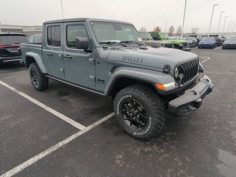 New 2026 Jeep Gladiator Sport AWD/4WD image 2