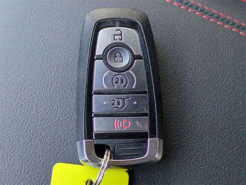 Used 2025 Ford Explorer ST-Line image 28