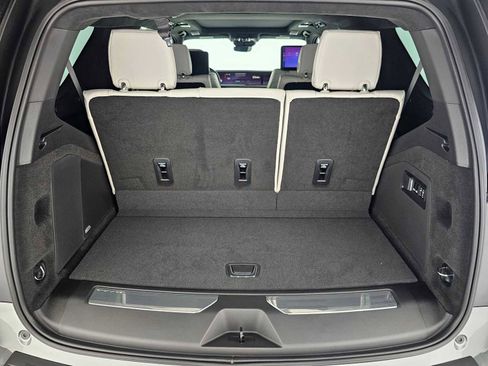 New 2026 Cadillac Escalade Platinum Luxury AWD/4WD image 16