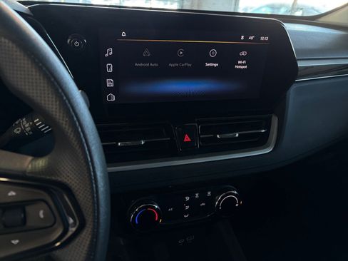 Used 2025 Chevrolet TrailBlazer LT FWD image 20