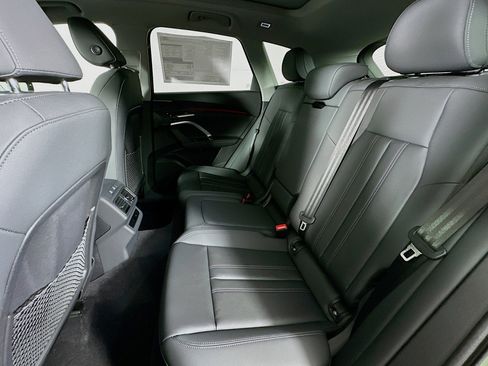 New 2025 Audi Q5 Premium image 9