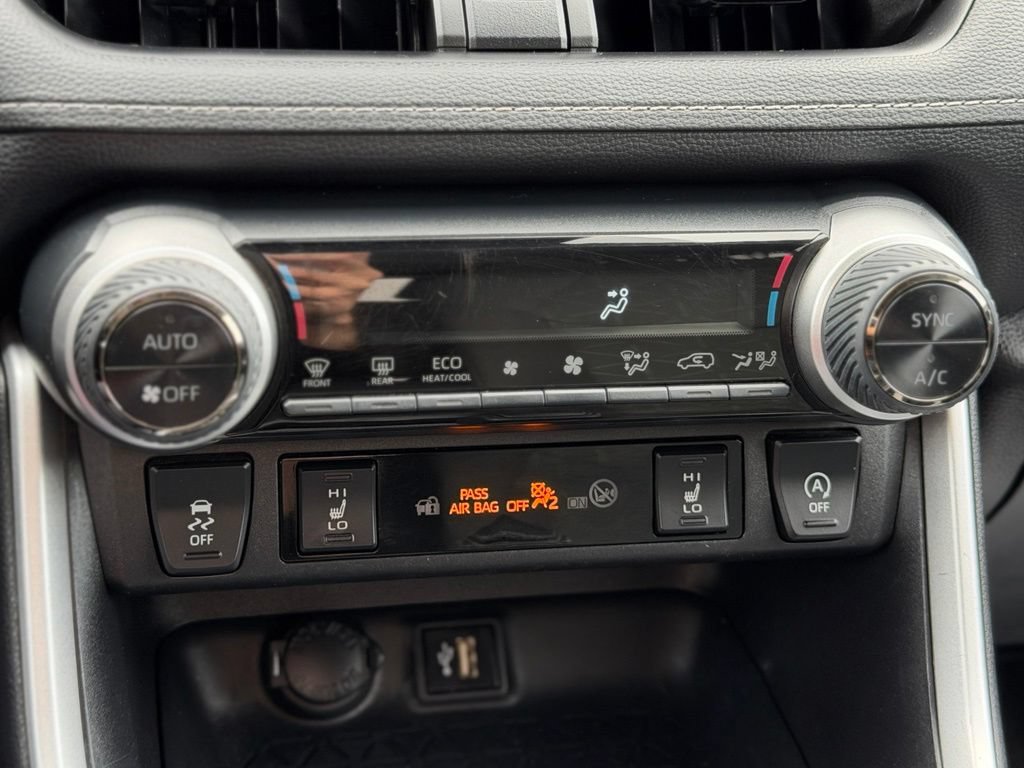 Used 2024 Toyota RAV4 XLE w/ Convenience Package AWD/4WD image 16