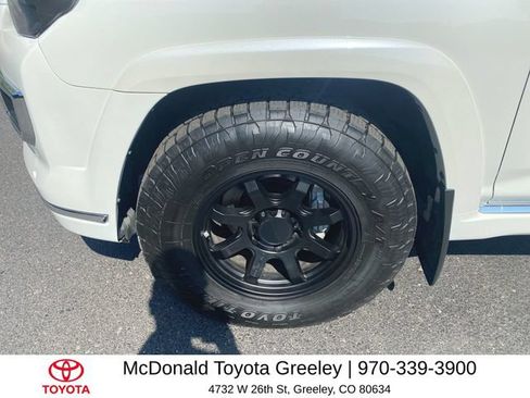 Used 2021 Toyota 4Runner Limited AWD/4WD image 10