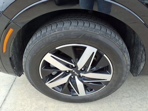 Used 2023 Kia Sorento S w/ Panoramic Sunroof Package FWD image 22