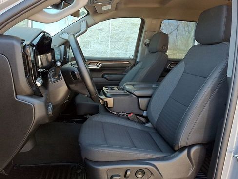 Used 2024 Chevrolet Silverado 1500 LT image 14