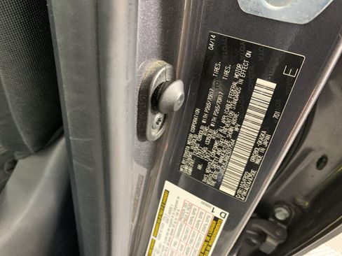 Used 2014 Toyota 4Runner SR5 RWD image 13