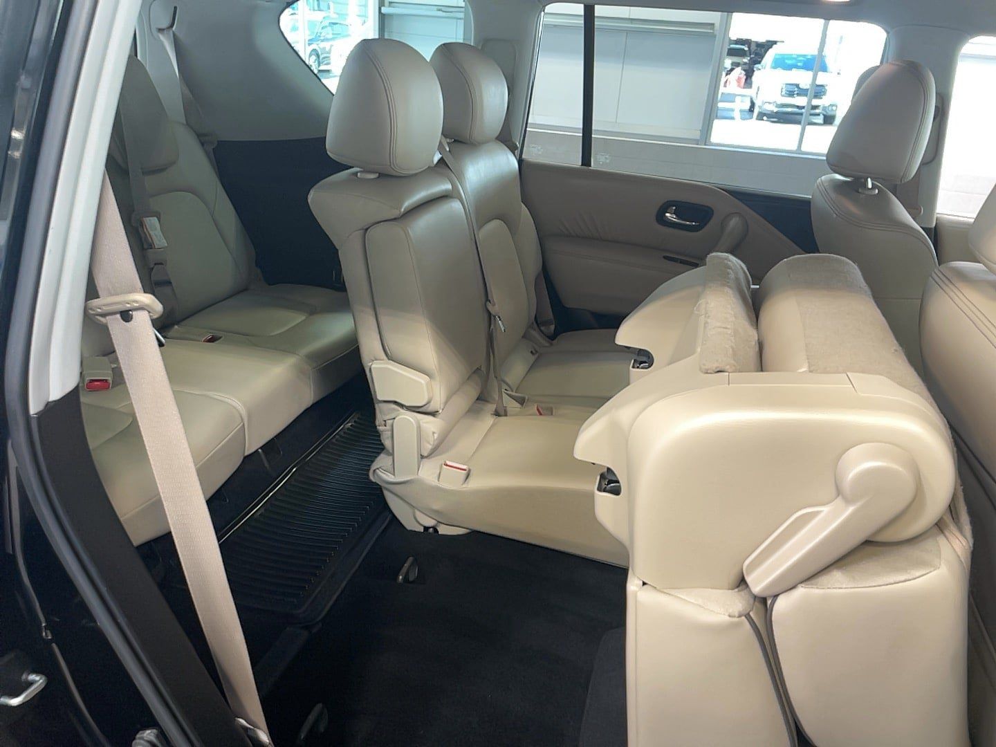 Used 2023 Nissan Armada SV w/ Cargo Package AWD/4WD image 12