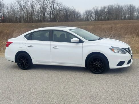 Used 2017 Nissan Sentra SV w/ Style Package image 30