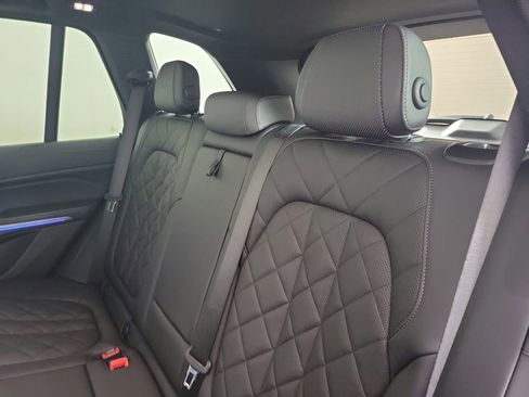 Used 2023 BMW X5 xDrive40i w/ Premium Package AWD/4WD image 13