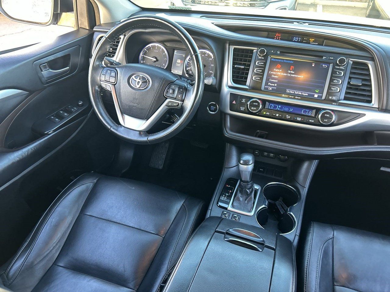 Used 2018 Toyota Highlander XLE FWD image 11