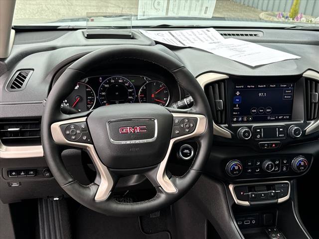 Used 2024 GMC Terrain Denali AWD/4WD image 10