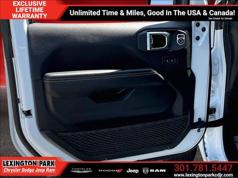 Used 2026 Jeep Wrangler Unlimited Sahara AWD/4WD image 20