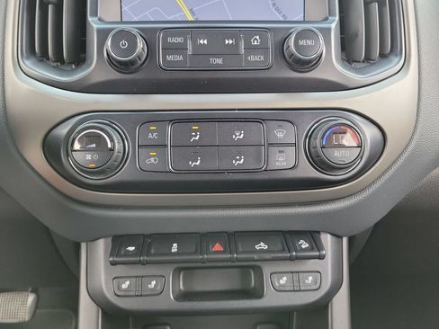 Used 2016 Chevrolet Colorado Z71 RWD image 32