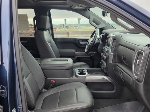 Used 2022 Chevrolet Silverado 1500 LTZ w/ LTZ Premium Package AWD/4WD image 11