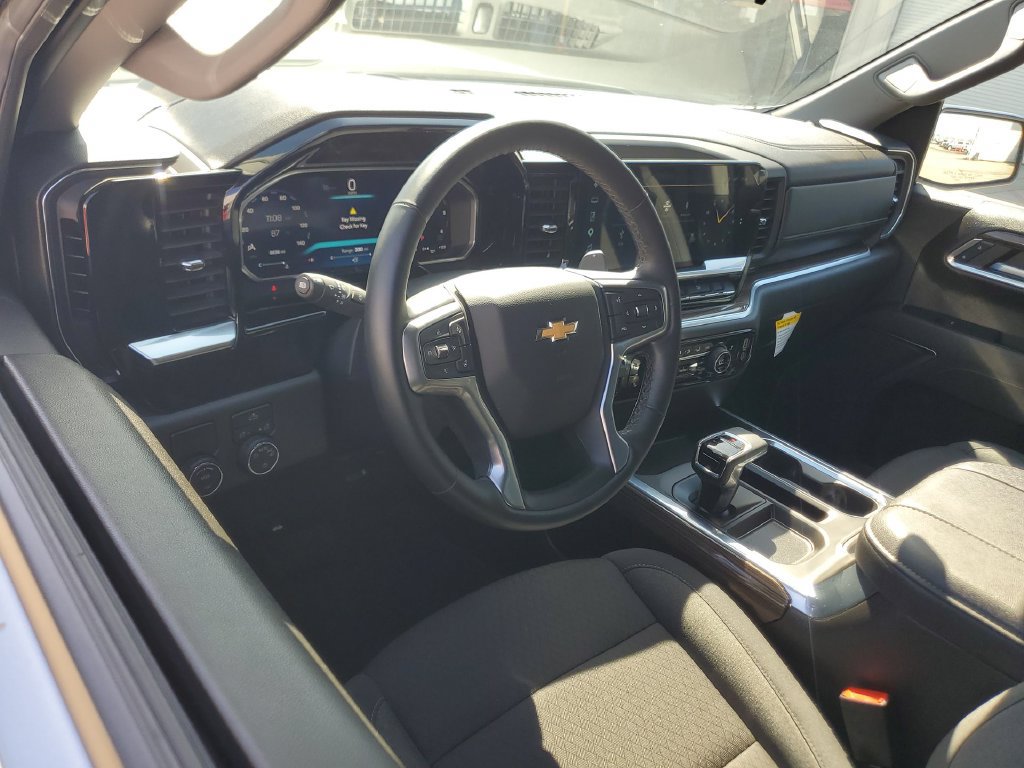 Used 2026 Chevrolet Silverado 1500 LT w/ Protection Package RWD image 10