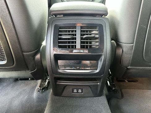 Certified 2025 BMW X4 xDrive30i image 26